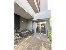 【埼玉県/さいたま市浦和区北浦和】ネスト北浦和ステーションフロント アプローチ＆駐輪場‐２０２６年２月撮影