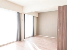 【東京都/町田市鶴間】パークビレッジ南町田 ＬＤ、南側洋室（現在居住中）