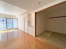 【神奈川県/横浜市南区南吉田町】伊勢佐木南パークハウス壱番館 リビングダイニング