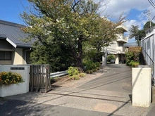 【神奈川県/横浜市港北区富士塚】レヂオンス菊名 「横浜市立篠原中学校」まで徒歩１８分