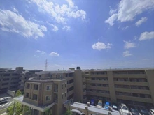 【神奈川県/川崎市宮前区犬蔵】ドレッセ美しの森セントヴェール バルコニーからの南側眺望