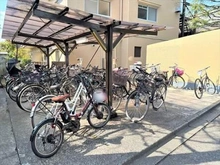 【東京都/世田谷区岡本】岡本サンハイツ 駐輪場