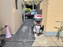 【東京都/世田谷区岡本】岡本サンハイツ バイク置場