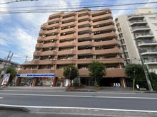 【埼玉県/川口市栄町】ライオンズマンション川口栄町 外観：外観（２０２６年７月撮影）