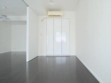 【東京都/新宿区高田馬場】パークハウス高田馬場公園アーバンス 洋室　約５帖