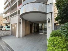 【大阪府/大阪市鶴見区浜】ユニ・アルス鶴見緑地公園プレジオ エントランス