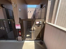 【兵庫県/芦屋市山芦屋町】ライフコート山芦屋 住戸前玄関
