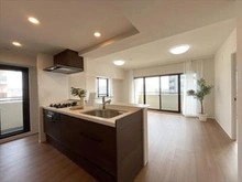 【東京都/江戸川区東葛西】コスモ葛西シティフォルム ＬＤＫ約１５．１帖