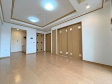 【東京都/港区白金】ザ・レジデンス白金スイート リビングダイニング約１０帖（２）