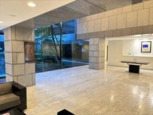 【東京都/新宿区市谷砂土原町】クレストコート砂土原 共用部分