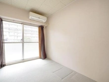 【大阪府/大阪市淀川区新高】レックスタウン新高壱号館 洋室（バルコニー側）