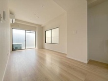【東京都/豊島区巣鴨】リウビアカステイリオ ＬＤＫ約９．９帖