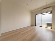 【東京都/豊島区巣鴨】リウビアカステイリオ 洋室約６．１帖