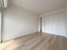 【東京都/豊島区巣鴨】リウビアカステイリオ 洋室約６．１帖