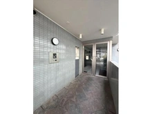 【愛知県/名古屋市熱田区三本松町】神宮ハイツ エントランス