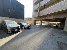 【愛知県/名古屋市瑞穂区彌富町】ユーフォリア八事紅葉園 平面駐車場屋根無し