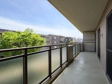 【愛知県/名古屋市名東区赤松台】赤松台パークハウス弐番館 南側バルコニー－１