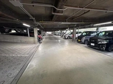 【愛知県/名古屋市西区鳥見町】パークシティ鳥見 駐車場