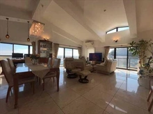 【神奈川県/横浜市磯子区森】フィエルテ磯子台 リビング・ダイニング（２０２５年１１月）