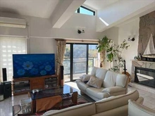 【神奈川県/横浜市磯子区森】フィエルテ磯子台 リビング（２０２５年１１月）