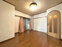 【神奈川県/横浜市中区山下町】山下町ハイツ 洋室（約７帖）