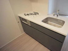 【東京都/新宿区市谷柳町】クリオ市谷柳町 キッチン（シンク・コンロ）