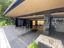 【京都府/京都市上京区寺町通広小路上る】イーグルコート京都御所梨木の杜 エントランス