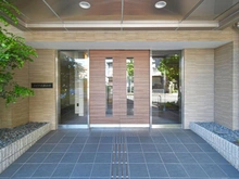 【京都府/京都市山科区竹鼻堂ノ前町】メイツ京都山科 エントランス