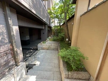 【京都府/京都市東山区下河原通高台寺門前】グレーシィ京都東山 エントランス