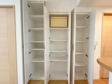 【埼玉県/所沢市寿町】グレーシアタワーズ所沢　 リビング収納
