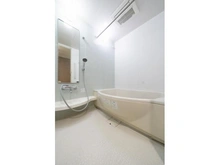 【埼玉県/さいたま市緑区美園】センターフィールド浦和美園ミッドランド弐番街 浴室　1418サイズありゆったりとしています。