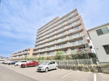 【千葉県/柏市旭町】クリオ柏 外観：総戸数81戸、タイル貼りの高級感ある外観です！