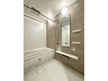 【千葉県/流山市西平井】ポレスター流山平和台 雨の日も洗濯物が干せる浴室乾燥機有り。