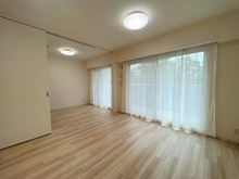 【千葉県/松戸市大谷口】エクセレントシティ新松戸グラン リビングダイニング（約１０帖）