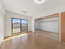 【千葉県/船橋市印内】コスモクラルテ西船橋 約１０．５帖のリビングダイニング