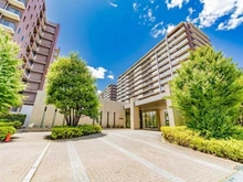 【千葉県/印西市戸神台】ザ・レジデンス千葉ニュータウン中央弐番館 外観：総戸数５６８戸の大規模マンション