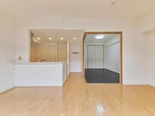 【千葉県/印西市戸神台】ザ・レジデンス千葉ニュータウン中央四番館 和室と一体利用することで、さらに広くお使いいただけます