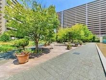 【東京都/江東区塩浜】ニュートンプレイスサウスコート 外観：長谷工施工・管理マンション　総戸数９８９戸のビッグコミュニティ