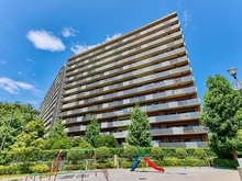 【東京都/江東区塩浜】ニュートンプレイスノースコート 公園隣接につきお子様と過ごす時間も大切にできます。
