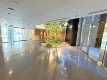 【東京都/板橋区加賀】シティテラス加賀 シンボルツリーのあるエレベーターホール