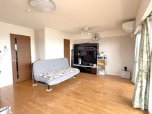 【神奈川県/相模原市中央区上溝】ガーデンブリーズ光の街 【リビングダイニング】明るいLDKは広々約16.8帖