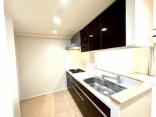 【神奈川県/横浜市神奈川区三枚町】クレストフォルム横浜片倉町 キッチン