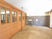 【神奈川県/横浜市神奈川区羽沢町】サンライズ片倉 安心のモニター付きオートロックエントランス