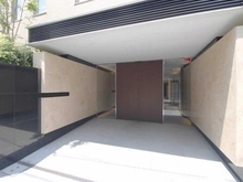 【東京都/渋谷区代々木】オープンレジデンシア代々木ザ・ハウス エントランス