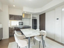 【東京都/新宿区西新宿】プレミスト新宿都庁前 リビング