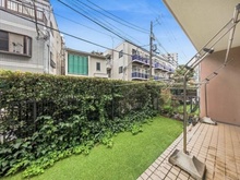 【東京都/渋谷区幡ヶ谷】ガーデンホーム幡ヶ谷 戸建感覚で使える専用庭