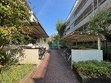 【東京都/調布市柴崎】ライオンズヒルズ調布つつじヶ丘弐番館 駐輪場スペース