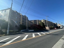 【神奈川県/川崎市麻生区片平】小田急プラウディア片平 外観