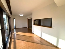 【神奈川県/川崎市多摩区長尾】スペースイン長尾台 居室・リビング