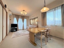 【神奈川県/横浜市港北区鳥山町】新横浜西パーク・ホームズ リビングは2面採光で明るくなっております